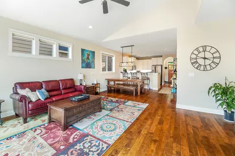 61202 Dayspring Dr, Bend, OR 97702 photo 8