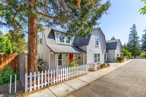 915 Bellview Ave UNIT 2, Ashland, OR 97520