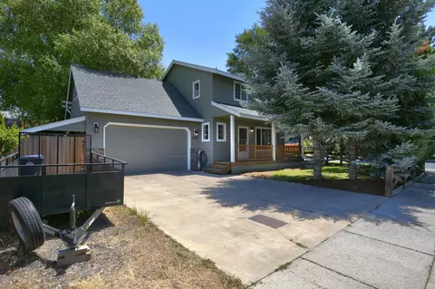 3208 NE Stonebrook Dr, Bend, OR 97701 photo 2