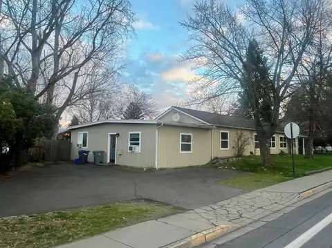 200 Walker Ave, Ashland, OR 97520