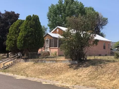 437 Main St, Monument, OR 97864