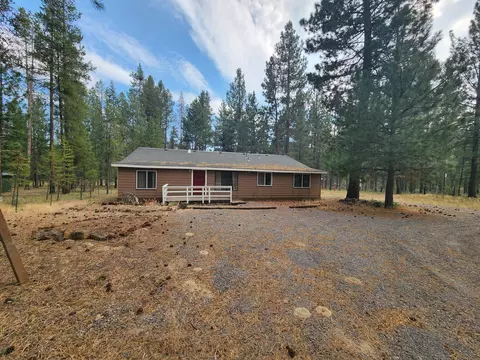 51917 Read Loop, La Pine, OR 97739 photo 2