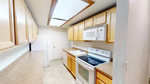 51917 Read Loop, La Pine, OR 97739 photo 8