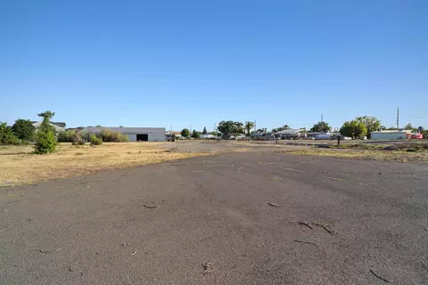 320 N Haskell St, Central Point, OR 97502 photo 18