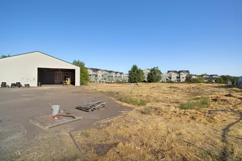 320 N Haskell St, Central Point, OR 97502 photo 16