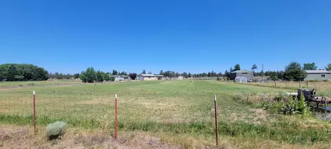 65622 73rd St, Bend, OR 97703 photo 2