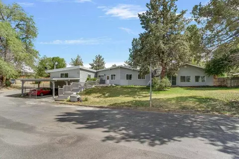 439 NE Royal Ave, Madras, OR 97741