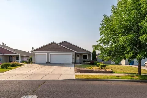 646 NE Robin Pl, Prineville, OR 97754