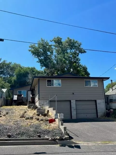 1710-1712 Johnson Ave, Klamath Falls, OR 97601