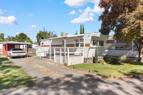 2335 Table Rock Rd #SPC 22, Medford, OR 97501