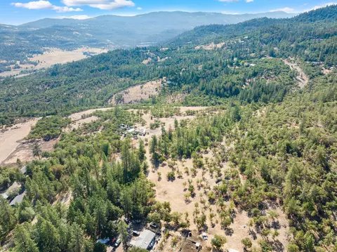 2301 Wren Ridge Dr, Eagle Point, OR 97524 photo 11