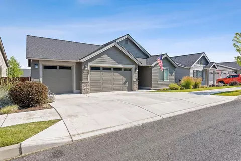 1041 NE Sunrise St, Prineville, OR 97754