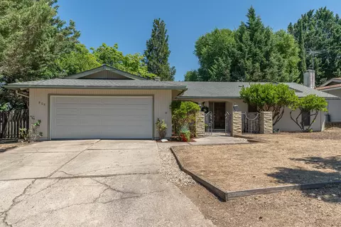 505 S Rose St, Phoenix, OR 97535 photo 2
