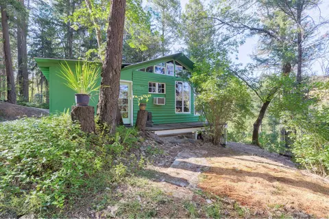 2110 Little Applegate Rd, Jacksonville, OR 97530