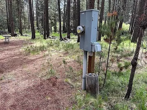 17025 Island Loop Way, Bend, OR 97707 photo 5