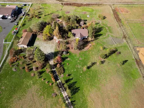 13885 Highway 62, Eagle Point, OR 97524 photo 38