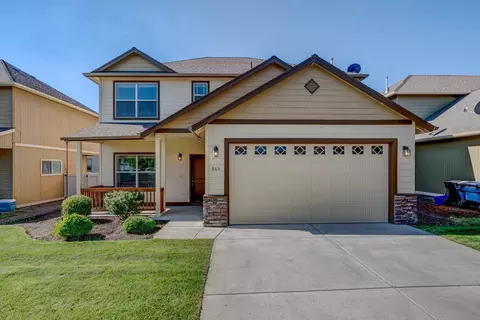 649 SE Glengarry Pl, Bend, OR 97702