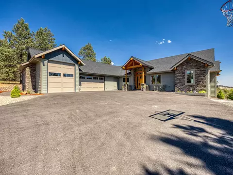 973 Bailey Mountain Rd, Klamath Falls, OR 97601