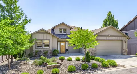 309 Cliffwood Ct, Medford, OR 97504