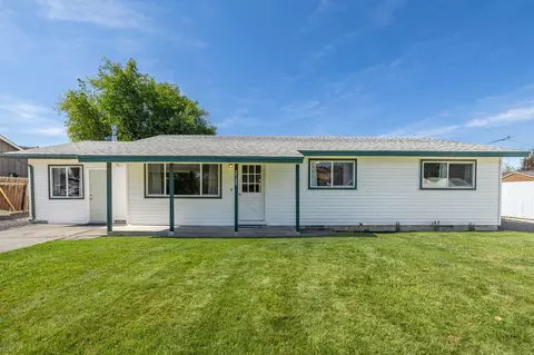 2784 SE Slayton Ct, Prineville, OR 97754