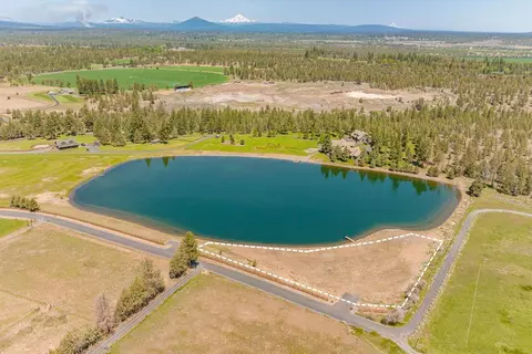 19436 Klippel Rd, Bend, OR 97703 photo 4