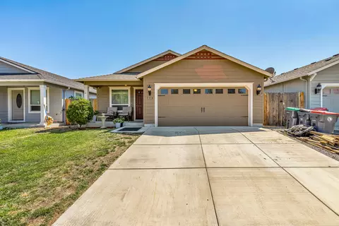 778 Nicholas Lee Dr, Medford, OR 97501