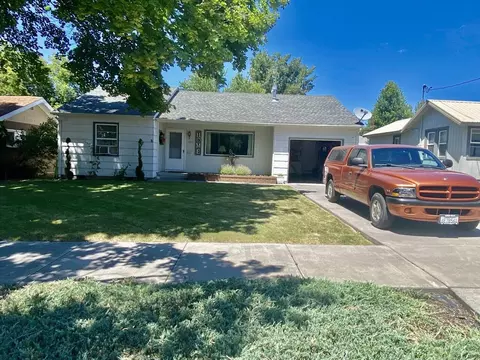 1851 Manzanita St, Klamath Falls, OR 97601