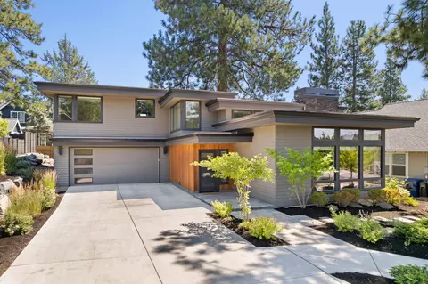 1936 NW Shevlin Crest Dr, Bend, OR 97703