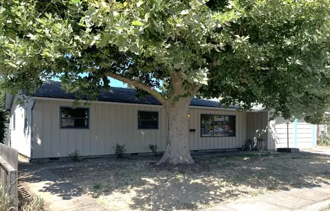 211 Princess Way, Central Point, OR 97502