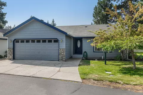 1059 W Yapoah Crater Dr, Sisters, OR 97759