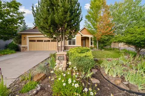 60936 Clearmeadow Ct, Bend, OR 97702