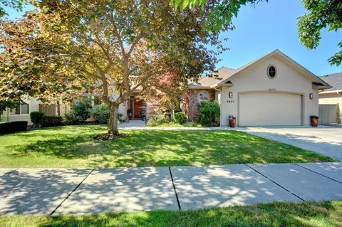 3831 Fieldbrook Ave, Medford, OR 97504