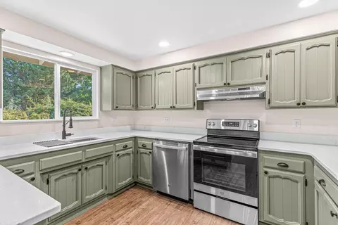 976 Mayfair Ln, Grants Pass, OR 97527