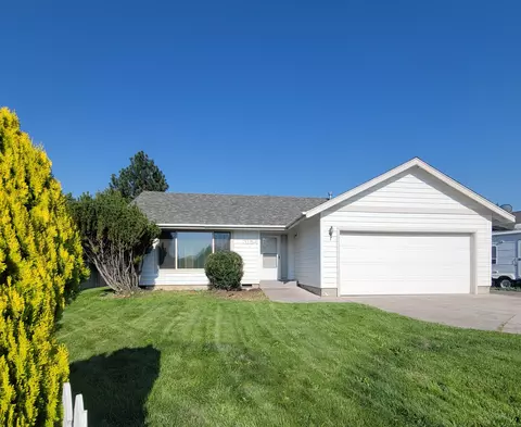 3154 NE Weeping Willow Dr, Bend, OR 97701