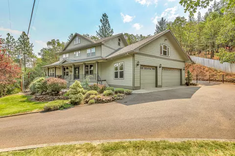 851 Hill St, Jacksonville, OR 97530