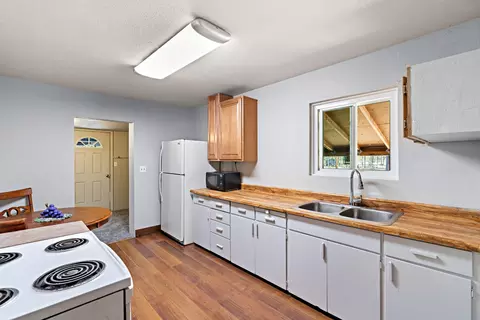 16060 Pierce Rd, La Pine, OR 97739 photo 5