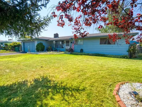 5460 Bartlett Ave, Klamath Falls, OR 97603