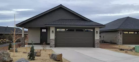 2634 NW Redwood Cir, Redmond, OR 97756