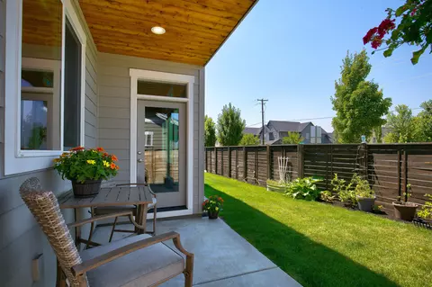 63169 Iner Loop, Bend, OR 97701 photo 12