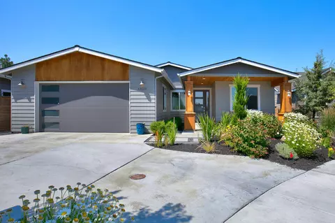 63169 Iner Loop, Bend, OR 97701