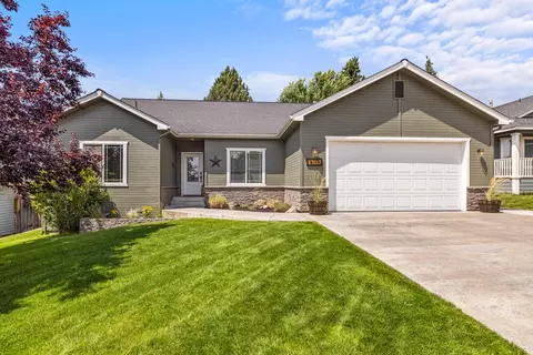 5115 Hickory Ln, Klamath Falls, OR 97601