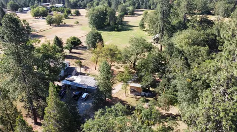 501 Stringer Gap Rd, Grants Pass, OR 97527 photo 1