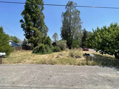 105 Maple St, Phoenix, OR 97535 photo 20