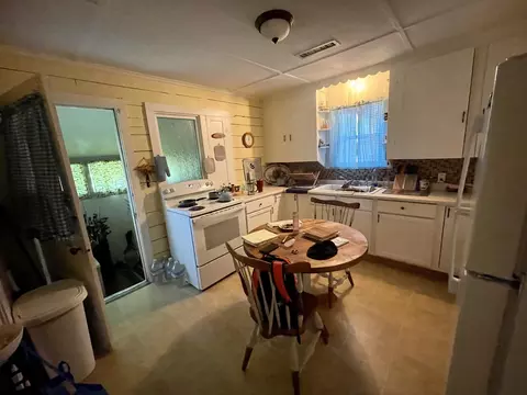 105 Maple St, Phoenix, OR 97535 photo 12