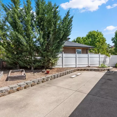 83 Hidden Valley Dr, Eagle Point, OR 97524 photo 45