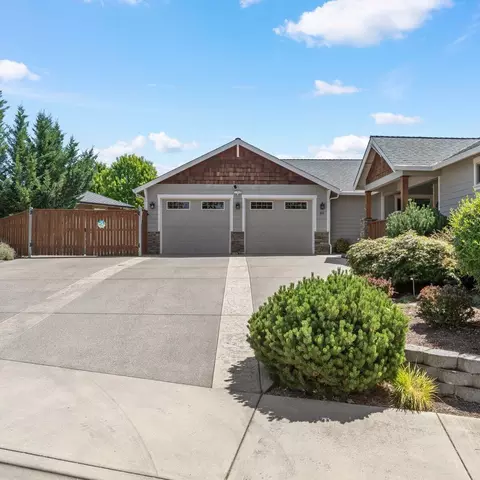 83 Hidden Valley Dr, Eagle Point, OR 97524 photo 15