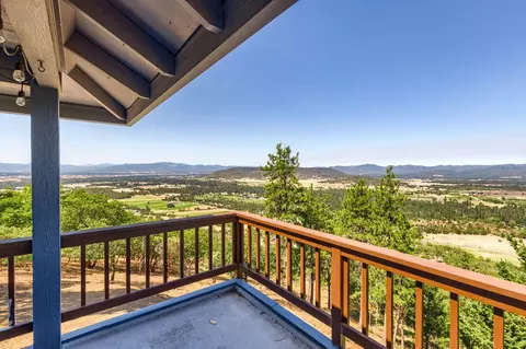 308 Mt Castle Dr, Eagle Point, OR 97524 photo 34