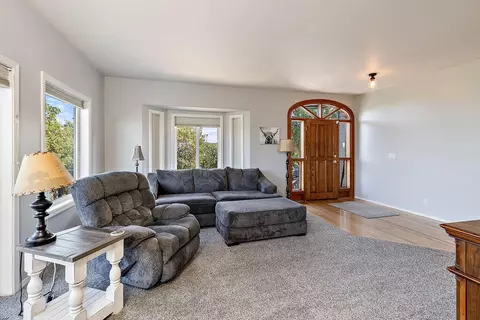 308 Mt Castle Dr, Eagle Point, OR 97524 photo 19