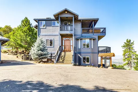 308 Mt Castle Dr, Eagle Point, OR 97524 photo 5