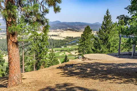 308 Mt Castle Dr, Eagle Point, OR 97524 photo 13